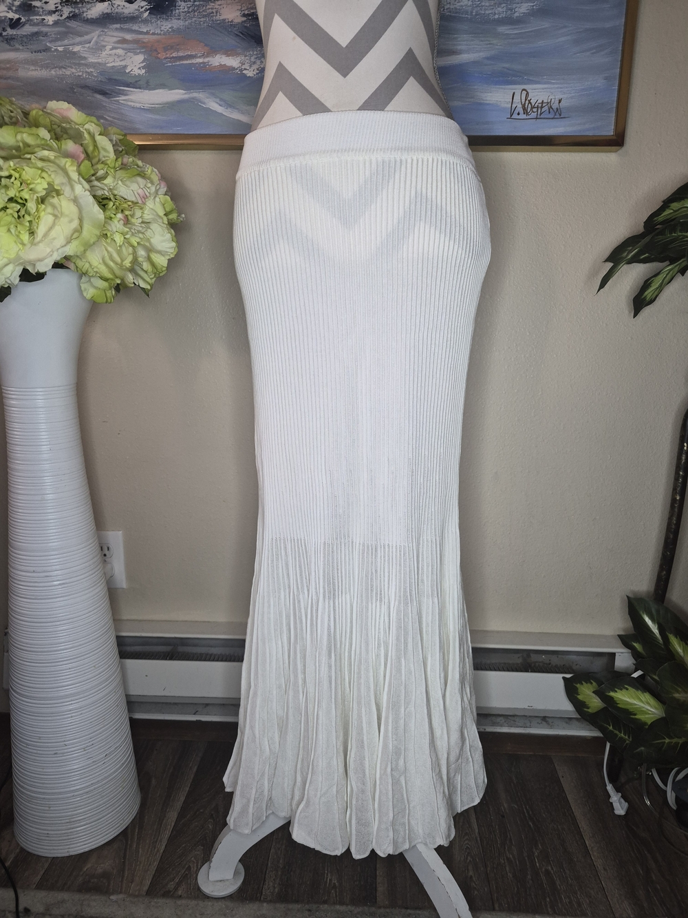 Womens Adjustable White Ribbed Maxi Skirt